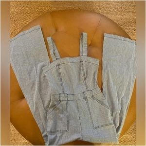 Forever 21 Stretch Denim Jumpsuit Overalls Pinstriped in light blue and white
